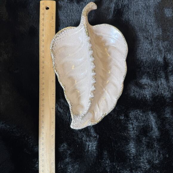 VTG Mid Century Modern Leaf Ashtray Ceramic Pearlized White Gold Trim USA 2220 - Picture 7 of 8